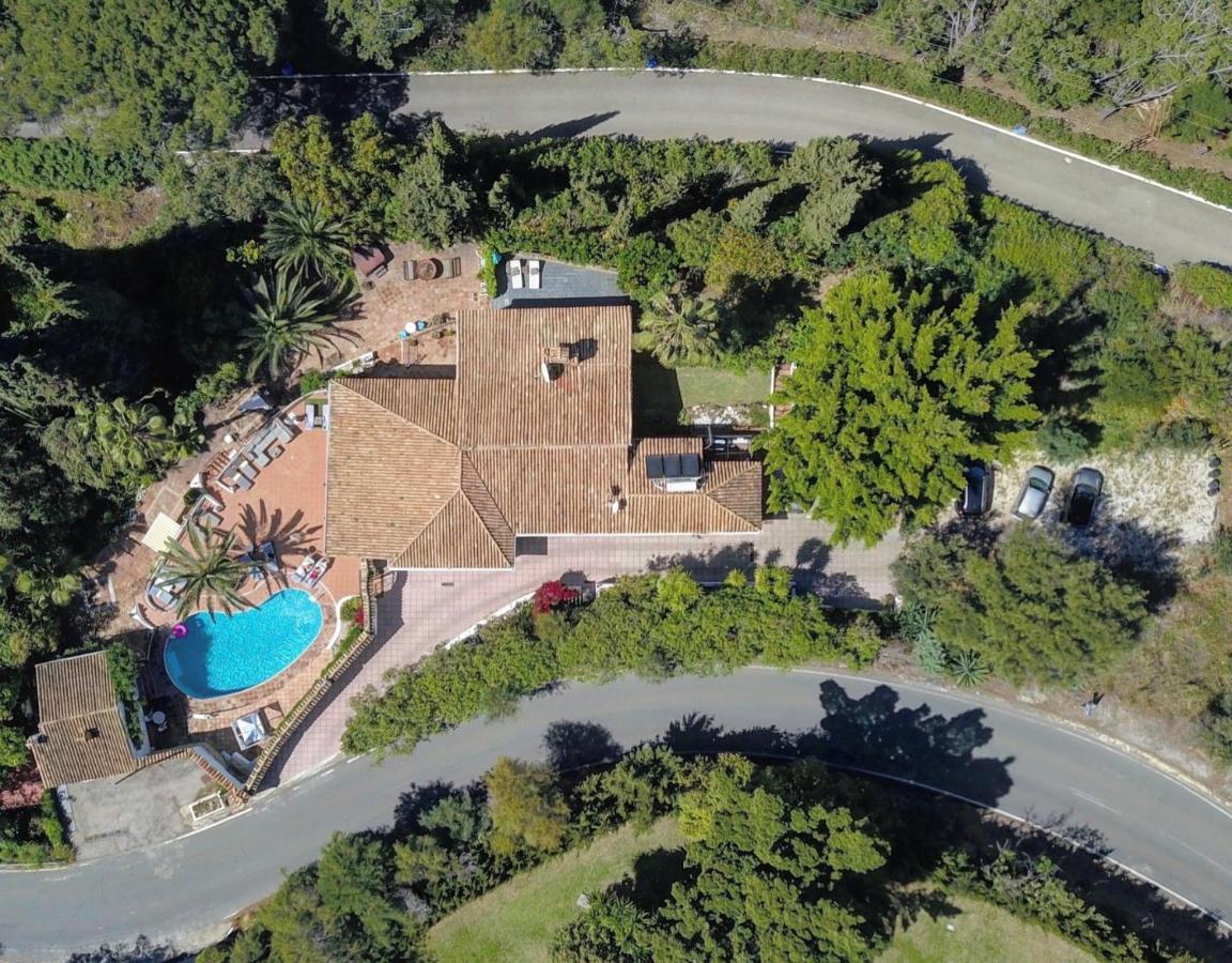 Jardines De La Reina Boutique Bed & Breakfast Marbella Exteriör bild