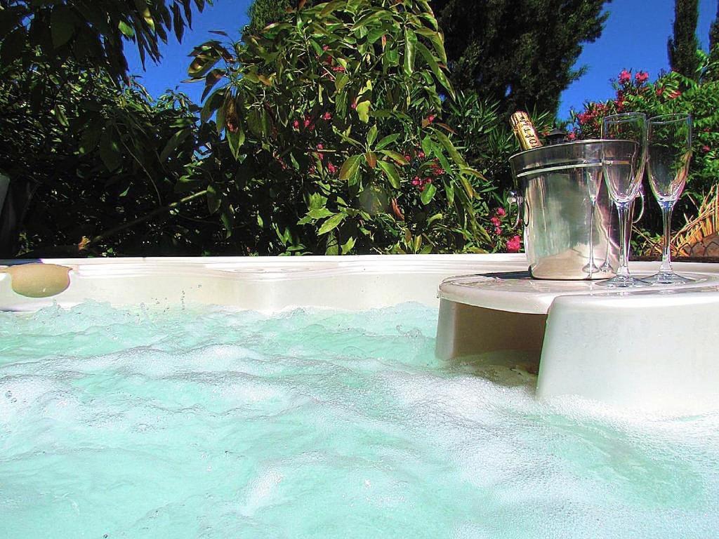 Jardines De La Reina Boutique Bed & Breakfast Marbella Exteriör bild