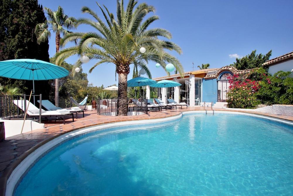 Jardines De La Reina Boutique Bed & Breakfast Marbella Exteriör bild