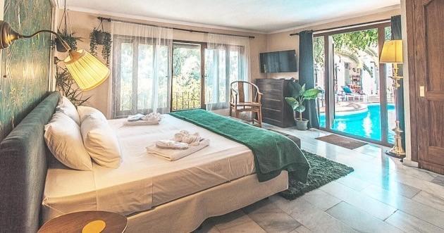 Jardines De La Reina Boutique Bed & Breakfast Marbella Exteriör bild