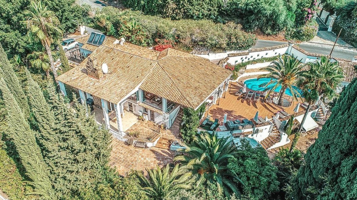 Jardines De La Reina Boutique Bed & Breakfast Marbella Exteriör bild