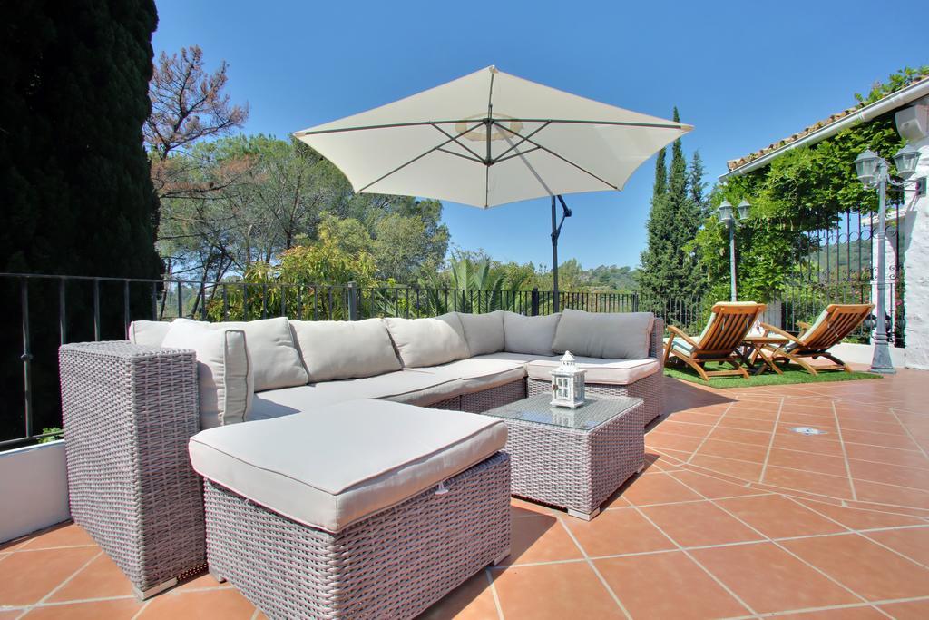 Jardines De La Reina Boutique Bed & Breakfast Marbella Exteriör bild
