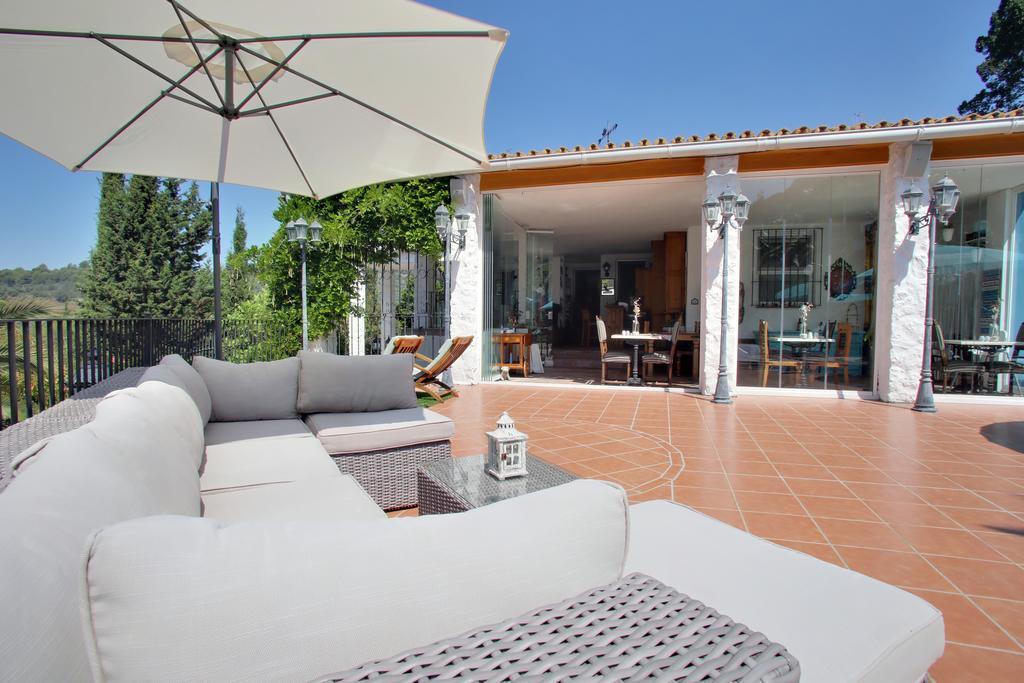 Jardines De La Reina Boutique Bed & Breakfast Marbella Exteriör bild