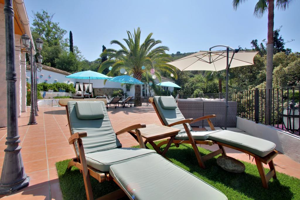Jardines De La Reina Boutique Bed & Breakfast Marbella Exteriör bild